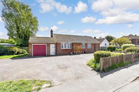 London Road, Deal CT14 3 bed detached bungalow for sale