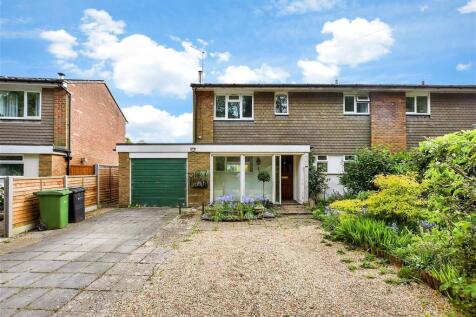 3 bedroom semi-detached house for sale