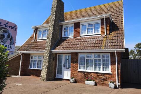 Rosemary Avenue, Sheerness ME12 4 bed detached house for sale