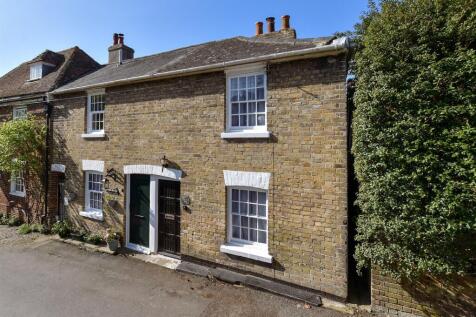 Front Street, Deal CT14 2 bed end of terrace house for sale