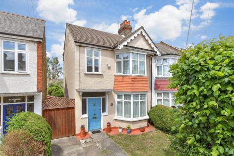 Winterbourne Road, Croydon CR7 3 bed semi