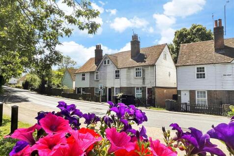 Silver Hill, Tenterden TN30 2 bed terraced house for sale