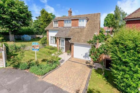 Cheshunt Close, Meopham DA13 3 bed detached house for sale