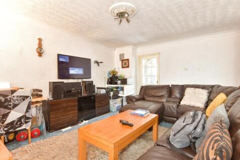 Seagull Road, Rochester ME2 3 bed terraced house for sale