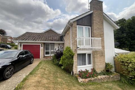 Fulmar Drive, East Grinstead RH19 3 bed detached house for sale