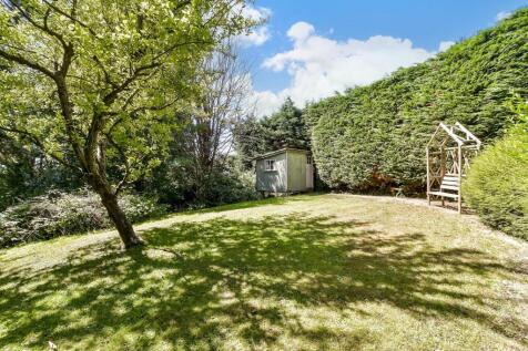 Harvest Hill, East Grinstead RH19 4 bed detached house for sale