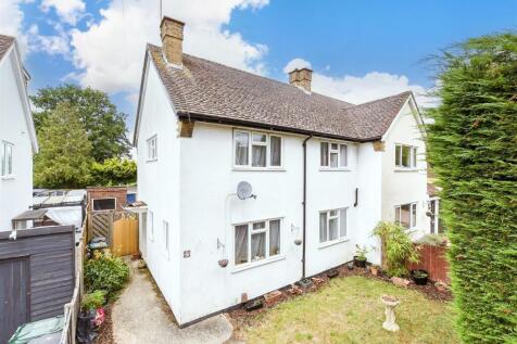 Westmead Drive, Redhill RH1 2 bed semi