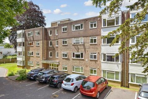 Kingsmere, Brighton BN1 2 bed flat for sale