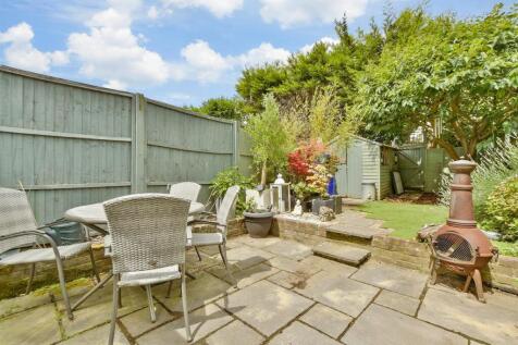 3 bedroom town house for sale