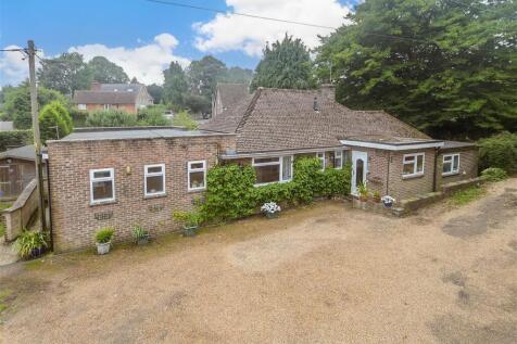 Newick Hill, Lewes BN8 3 bed detached bungalow for sale
