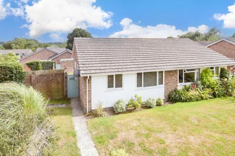 2 bedroom semi-detached bungalow for sale