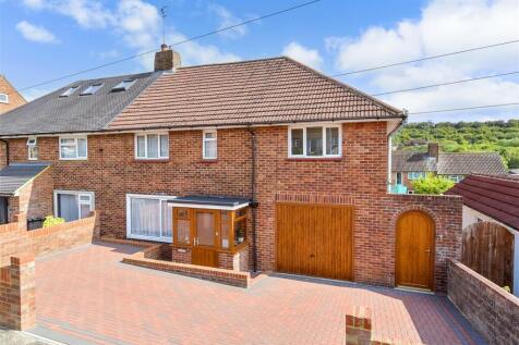 Ashburnham Drive, Brighton BN1 3 bed semi