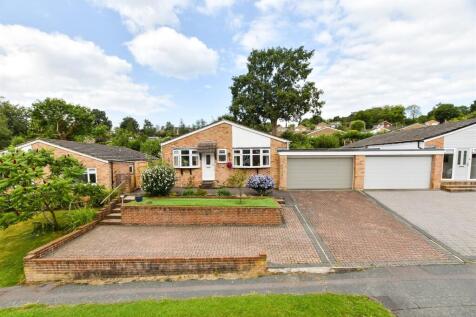 Medway, Crowborough TN6 3 bed detached bungalow for sale
