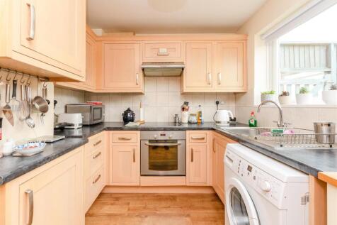 3 bedroom semi-detached bungalow for sale