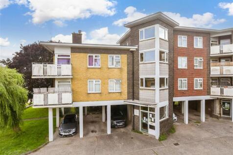 Pittock House, Deal CT14 2 bed flat for sale