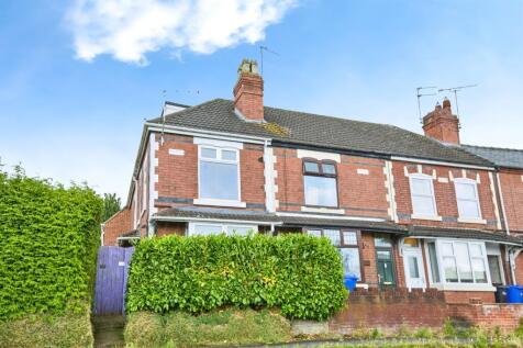 4 bedroom end of terrace house for sale