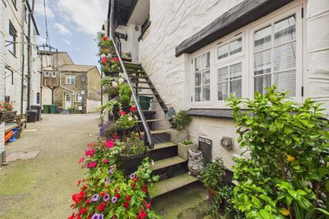 Bay Street, East Looe PL13 3 bed flat for sale