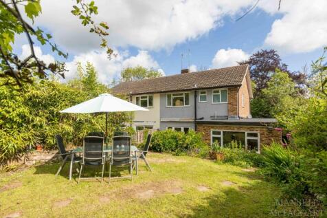 Stonepark Drive, Forest Row RH18 3 bed semi