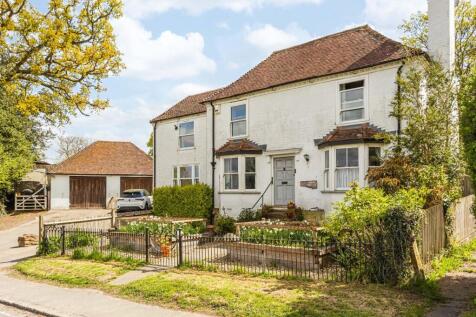 Newtons Hill, Hartfield TN7 4 bed detached house for sale