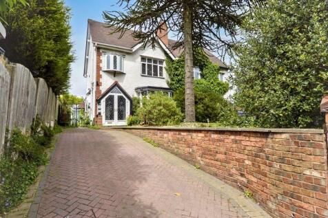 Lichfield Road, Bloxwich, Walsall 3 bed semi