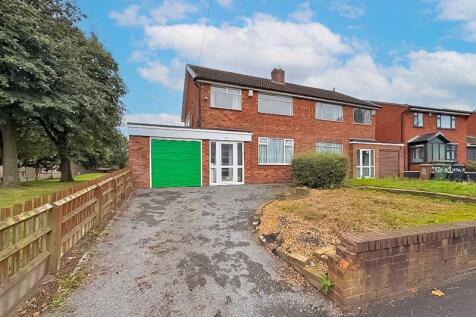 3 bedroom semi-detached house for sale