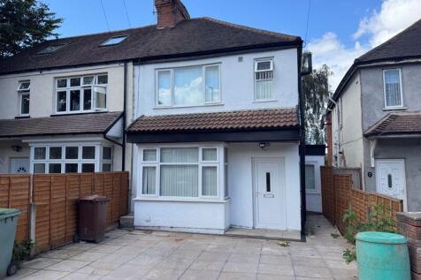 5 bedroom semi-detached house for sale