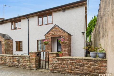 2 bedroom semi-detached house for sale