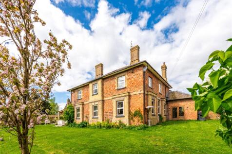 Bury Farm Close, Slapton... 6 bed detached house for sale