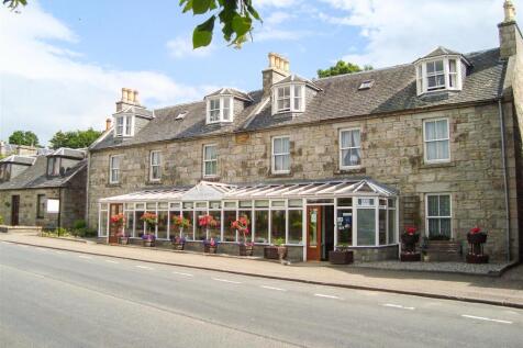 Detached house for sale