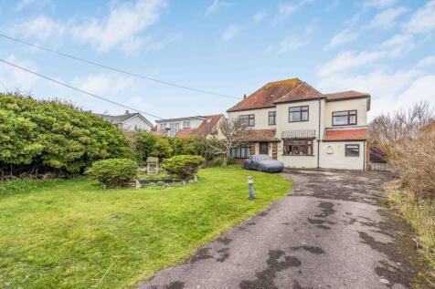 Southwood Road, Hayling Island... 4 bed detached house for sale