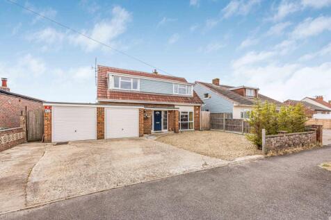 Hayling Island, Hampshire, PO11 4 bed detached house for sale