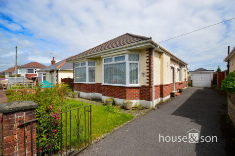 Priestley Road, Bournemouth 2 bed detached bungalow for sale