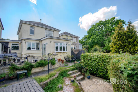 Heather Road, Bournemouth 3 bed detached house for sale
