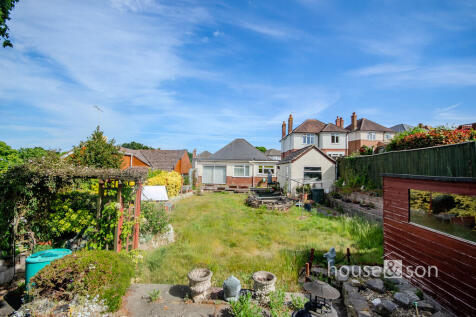 Saxonhurst Road, Bournemouth 3 bed detached bungalow for sale