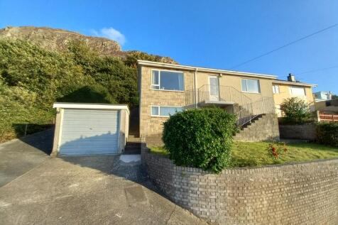 Llanfairfechan LL33 4 bed detached house for sale