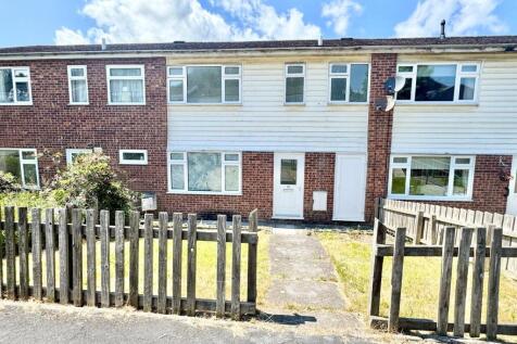 3 bedroom link detached house for sale