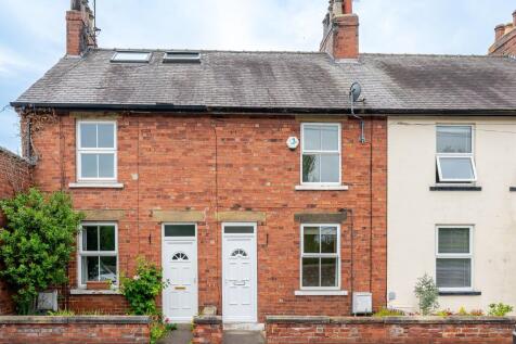 2 bedroom terraced house for sale