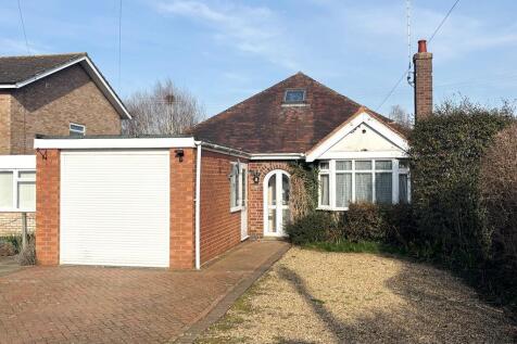 3 bedroom detached bungalow for sale