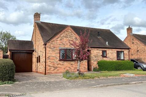 The Close, Cleeve Prior, Evesham 3 bed detached bungalow for sale