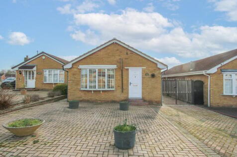 3 bedroom detached bungalow for sale