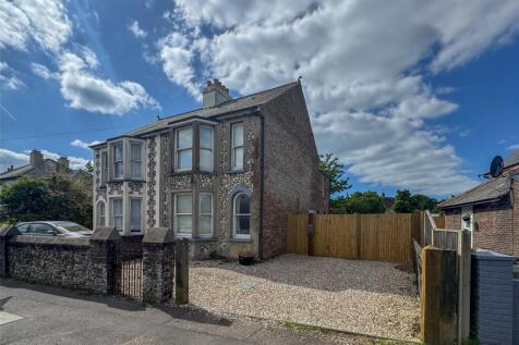 2 bedroom semi-detached house for sale