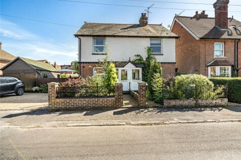 Western Road, Sparrows Green 3 bed semi