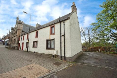 High Street, Highland IV17 2 bed flat for sale