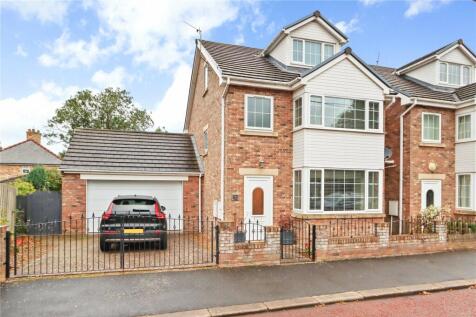 Robson Close, Ryton NE40 5 bed detached house for sale