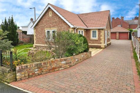 Badgers Holt, Doncaster DN3 3 bed bungalow for sale
