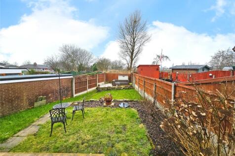 Forton Avenue, Greater Manchester BL2 3 bed semi