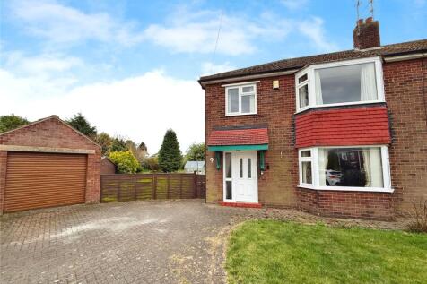 3 bedroom semi-detached house for sale