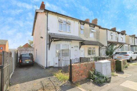 Showell Road, West Midlands WV10 3 bed semi