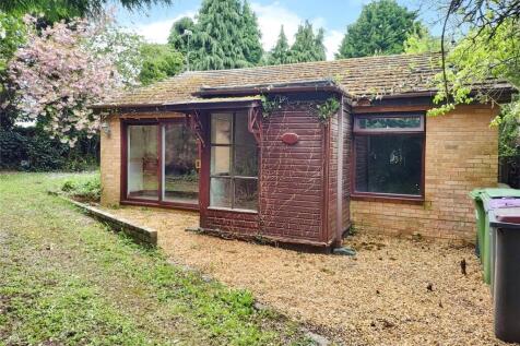 Regent Street, Telford TF1 2 bed bungalow for sale