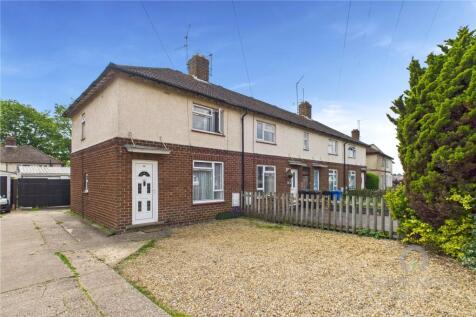 St. Marys Road, Northamptonshire NN15 2 bed semi